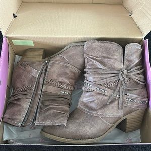 Jelly, pop, Adilene short brown boots women’s size 10